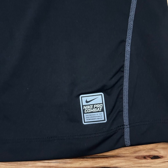 Nike Pro Combat Men’s Dri-Fit Black T-Shirt XL - Picture 3 of 4